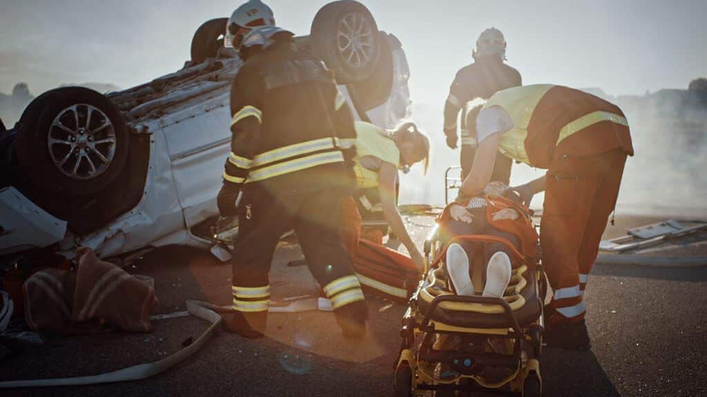 car crash ambulence